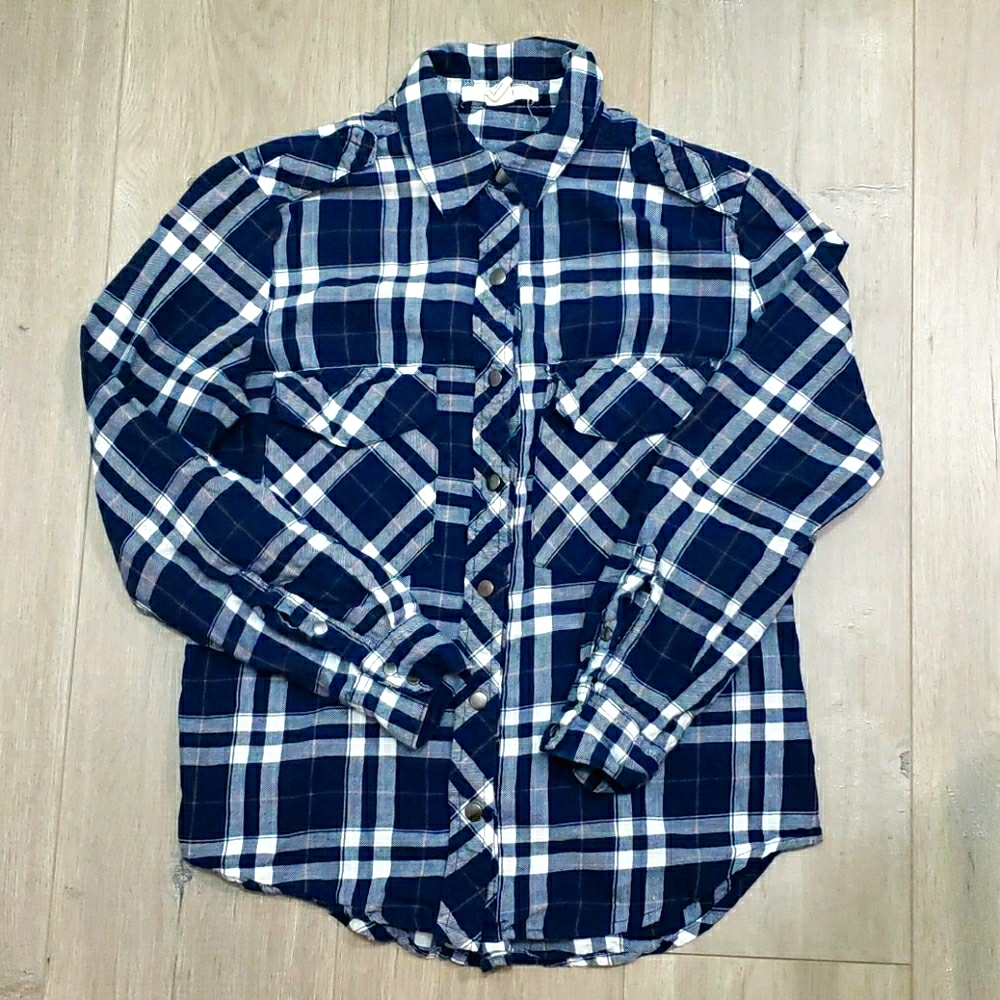 Woman's Forever 21 Flannel Button up | S |